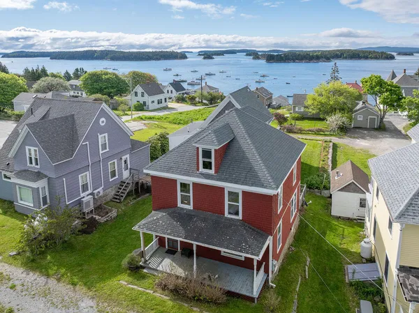 $370,000 | 8 Pleasant Street, Stonington, ME 04681