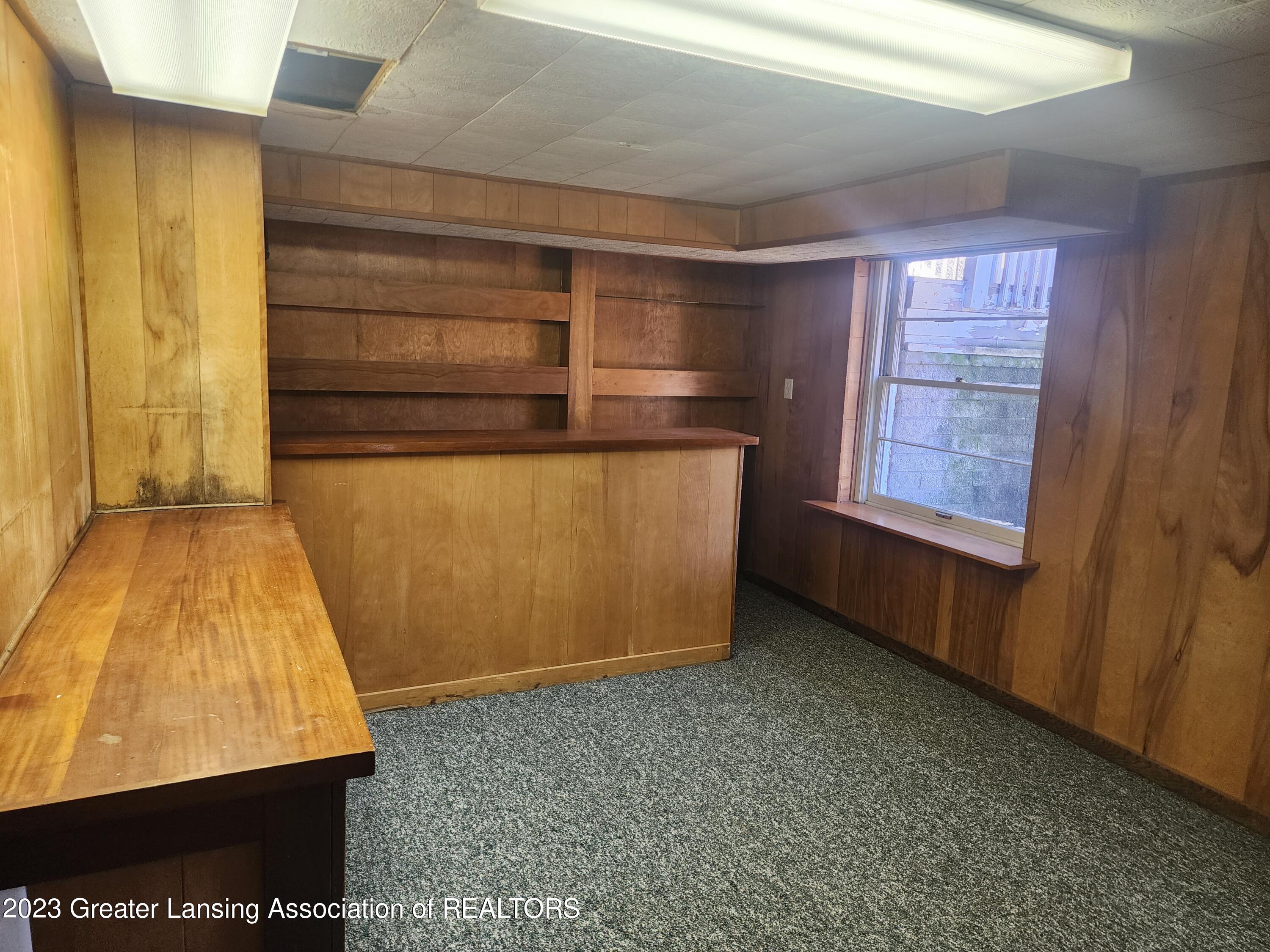 1951 Cumberland Road Lansing, MI 48906 - Photo 30 of 46 Rec Room /Bar Basement