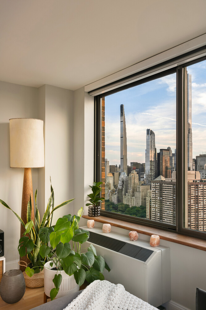 101 West 67th Street, Unit 52E Manhattan, NY 10023 - Photo 2 of 21