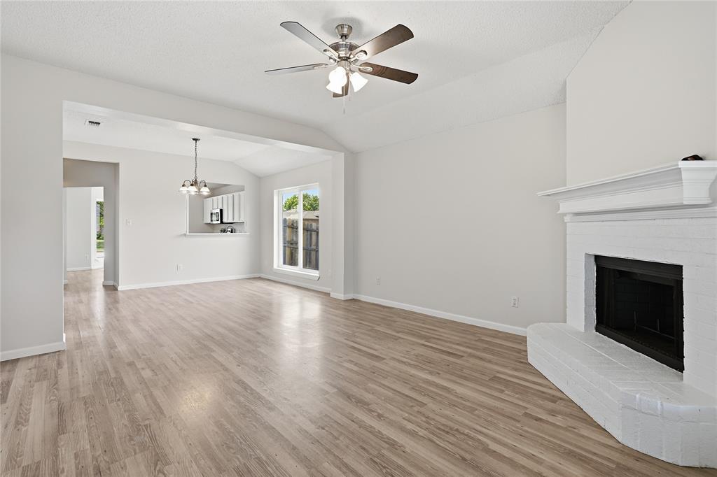 7101 Ranger Way Fort Worth, TX 76133 - Photo 4 of 22