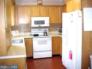 521 Fairmont Road Havertown, PA 19083 - Photo 3 of 6 Gallery Image 3