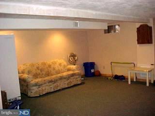 521 Fairmont Road Havertown, PA 19083 - Photo 4 of 6 Gallery Image 4