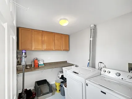 $4,200 | 517 South Boulevard, Evanston, IL 60202