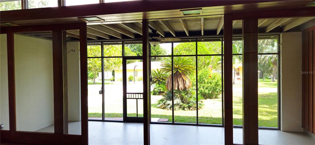 126 East Cypress Avenue Howey-in-the-Hills, FL 34737 - Photo 13 of 33