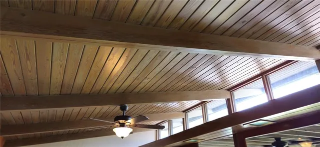 $359,000 | 126 East Cypress Avenue, Howey-in-the-Hills, FL 34737