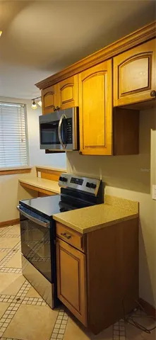 $359,000 | 126 East Cypress Avenue, Howey-in-the-Hills, FL 34737