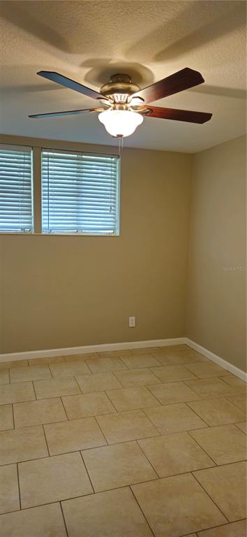 126 East Cypress Avenue Howey-in-the-Hills, FL 34737 - Photo 25 of 33