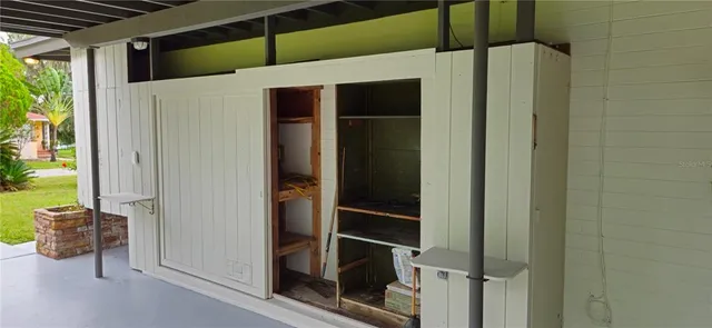 $359,000 | 126 East Cypress Avenue, Howey-in-the-Hills, FL 34737