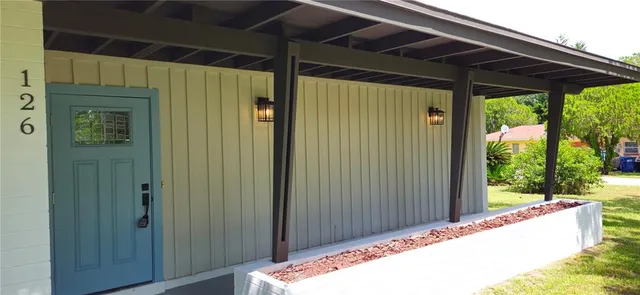 $359,000 | 126 East Cypress Avenue, Howey-in-the-Hills, FL 34737