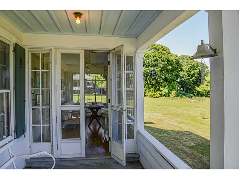 140 Willett Road North Kingstown, RI 02874 - Photo 21 of 25 Porch.