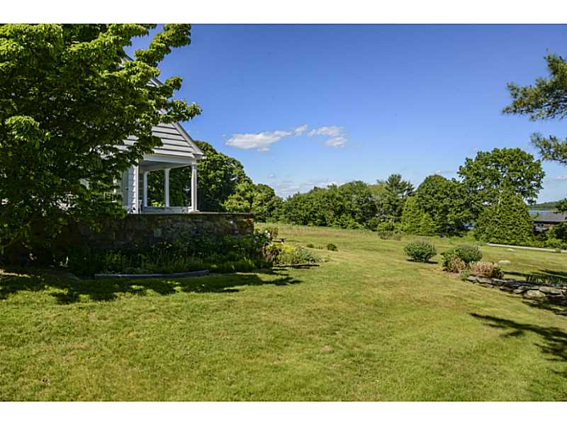 140 Willett Road North Kingstown, RI 02874 - Photo 24 of 25 Exterior Back.