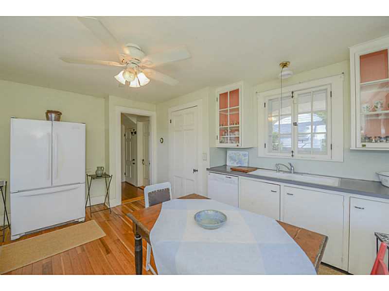 140 Willett Road North Kingstown, RI 02874 - Photo 10 of 25 Dining Area.