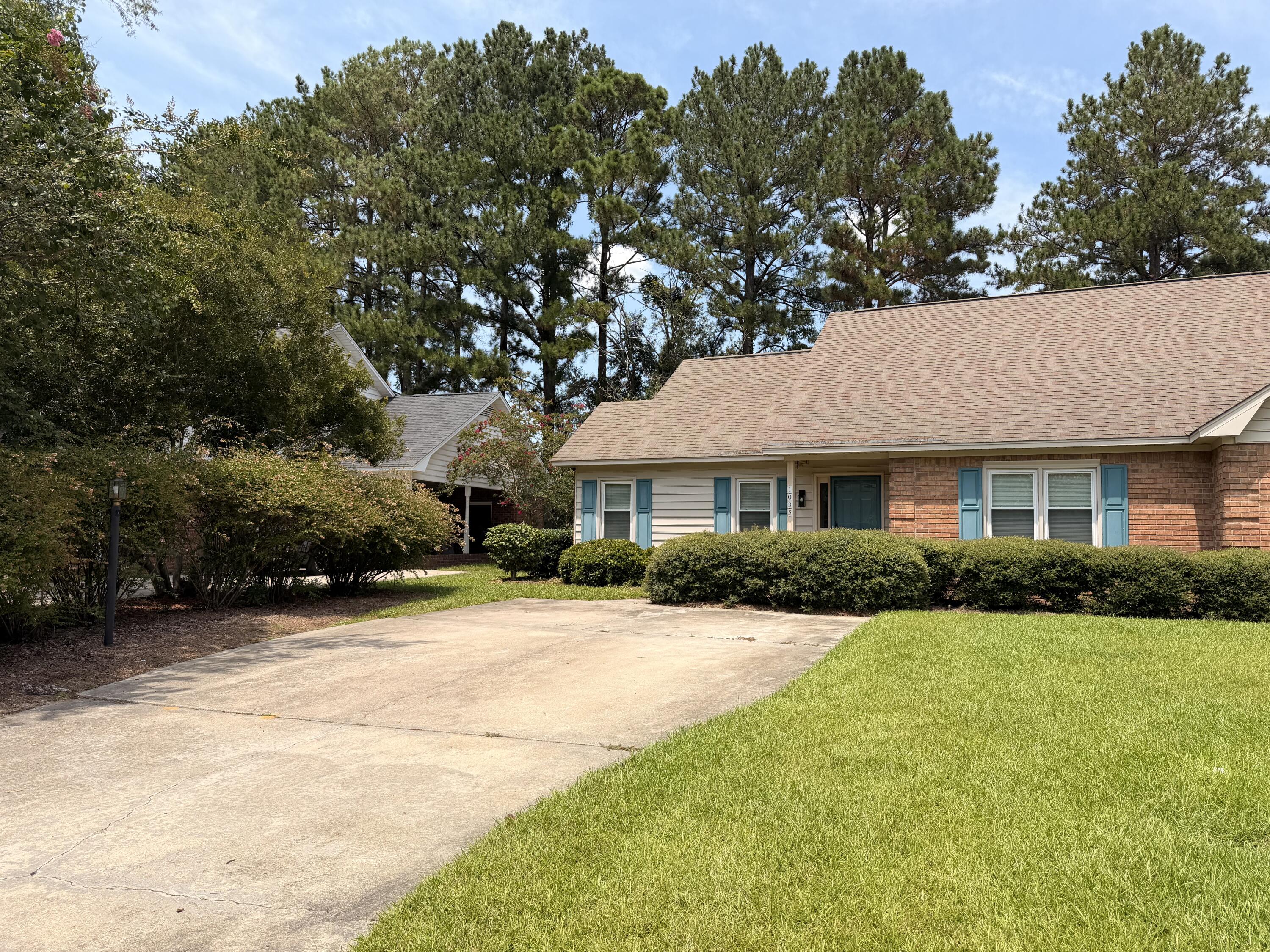 1035 Arnaud Street Sumter, SC 29150 - Photo 2 of 47 IMG_0681