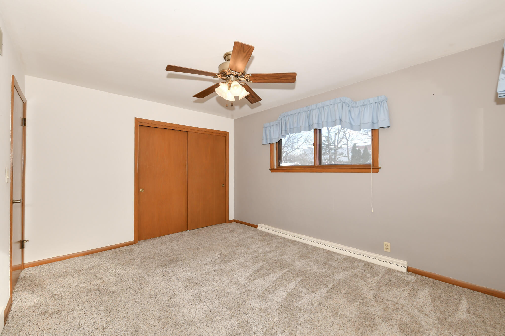 3446 South 104th Street Greenfield, WI 53227 - Photo 15 of 31 Master Bathroom