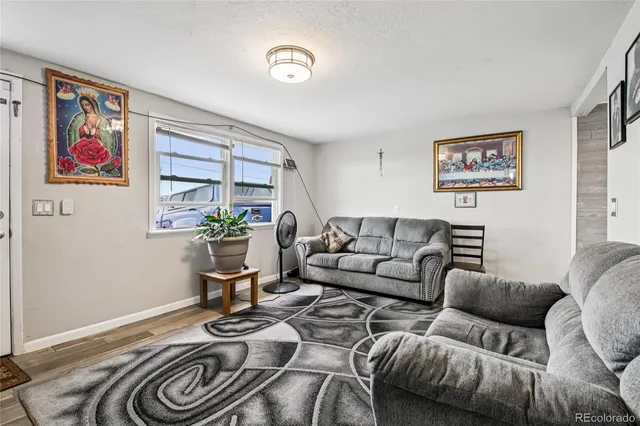 $399,999 | 2940 West 54th Avenue, Denver, CO 80221