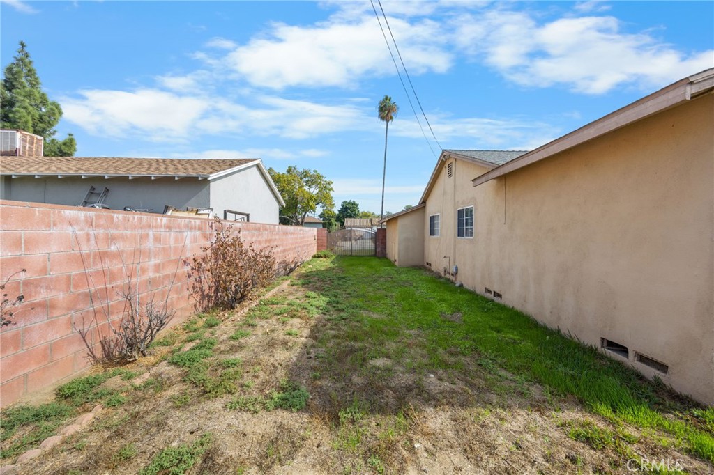 10018 Geneva Avenue Montclair, CA 91763 - Photo 30 of 40