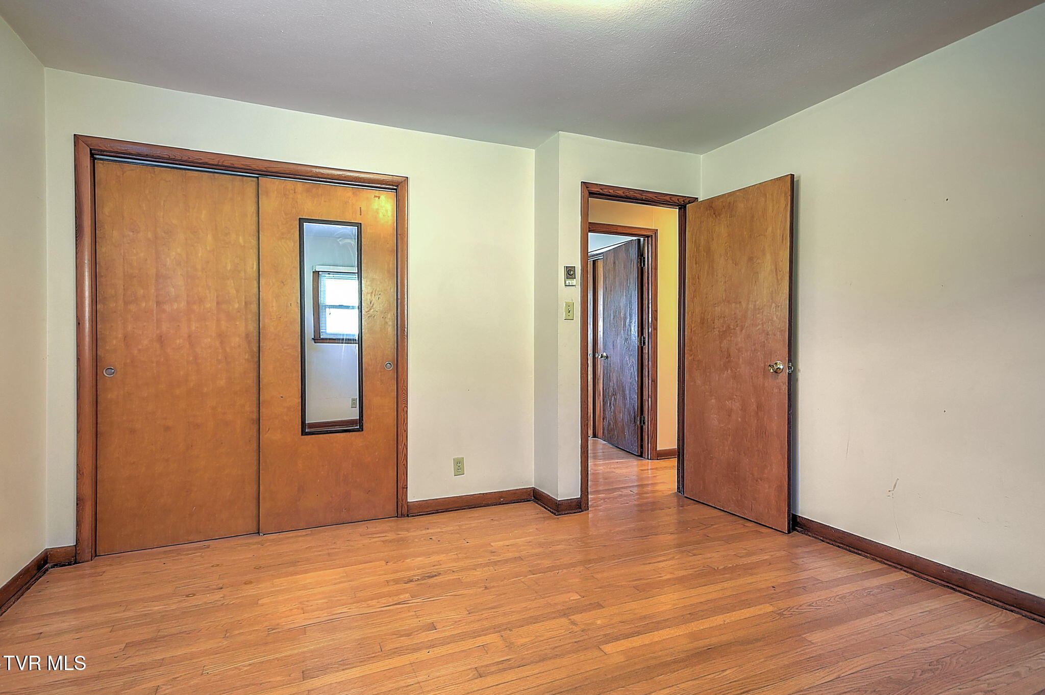 5027 Potter Road Bristol, VA 24202 - Photo 22 of 35 26-web-or-mls-5027 Potter RA-24
