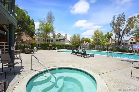 $525,000 | 355 North Melrose Drive, Unit E, Vista, CA 92083