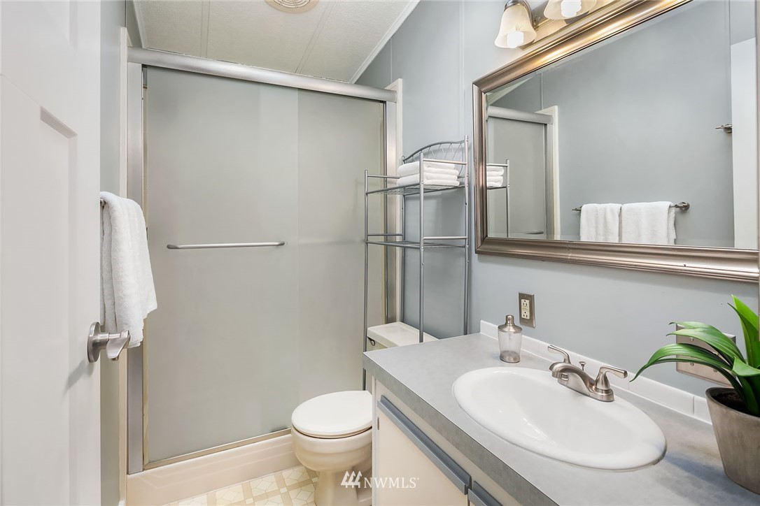 12626 Northeast 189th Street Bothell, WA 98011 - Photo 13 of 15