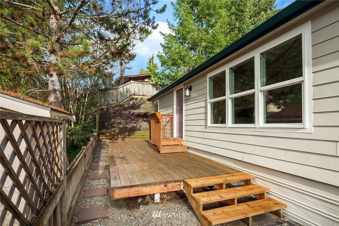 12626 Northeast 189th Street Bothell, WA 98011 - Photo 15 of 15