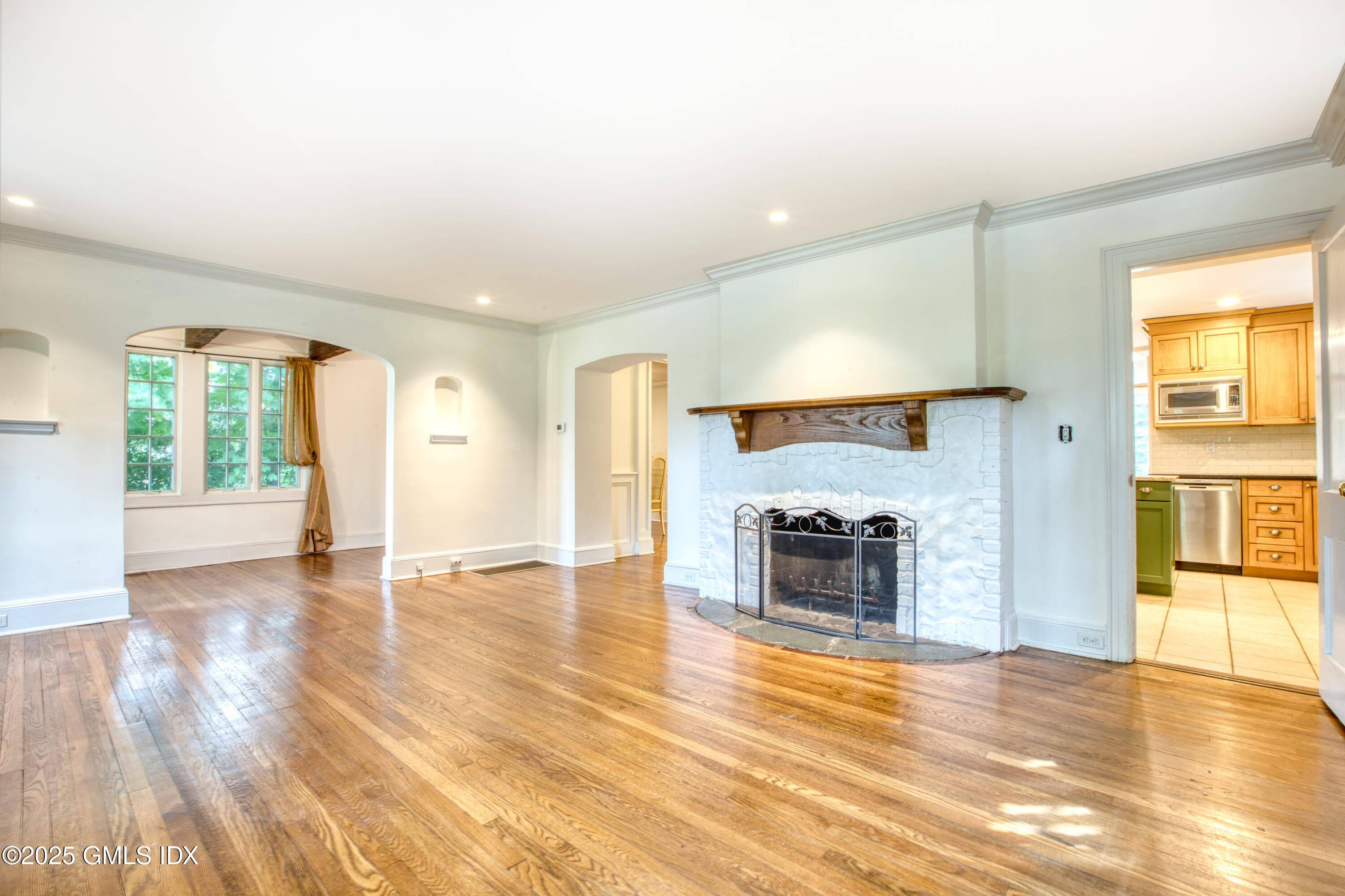 28 Terrace Avenue Riverside, CT 06878 - Photo 15 of 38 864A8075-24