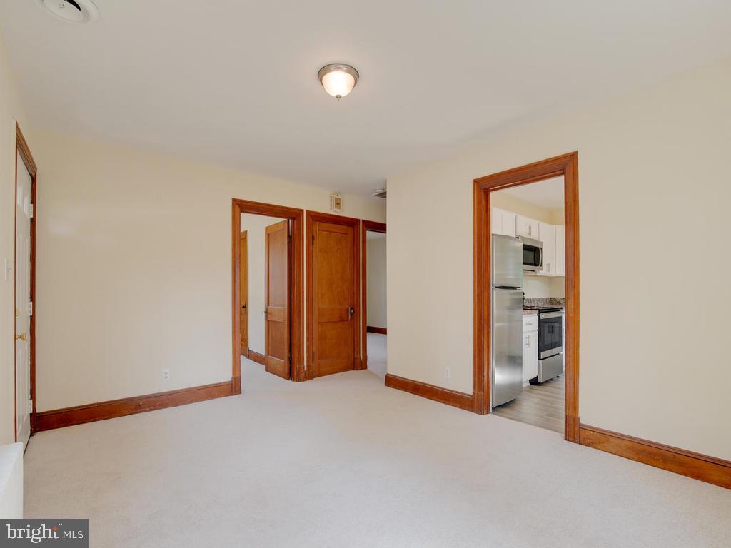 6704 Woodland Road Morningside, MD 20746 - Photo 15 of 38 Gallery Image 15