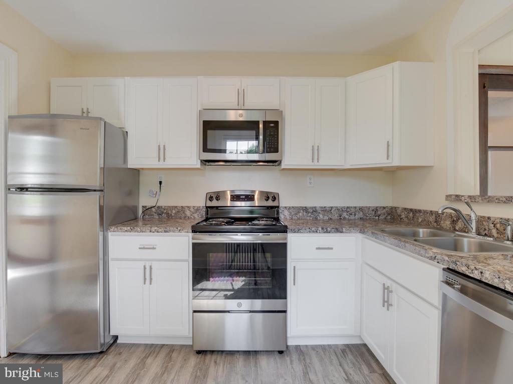 6704 Woodland Road Morningside, MD 20746 - Photo 17 of 38 Gallery Image 17