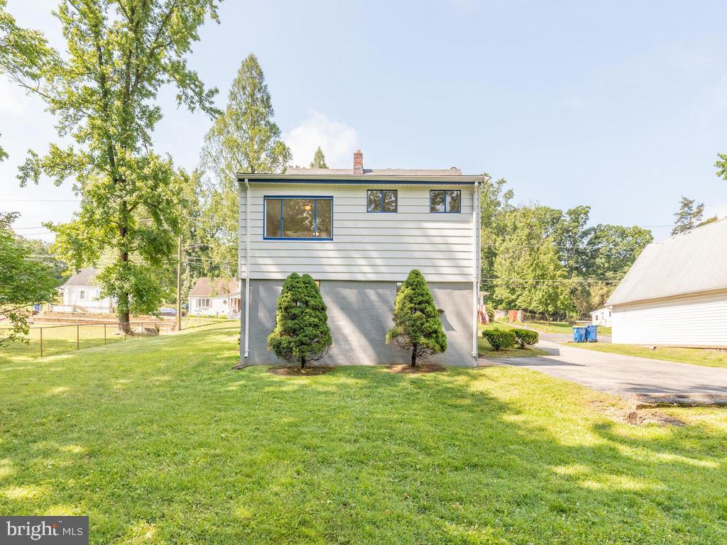 6704 Woodland Road Morningside, MD 20746 - Photo 7 of 38 Gallery Image 7