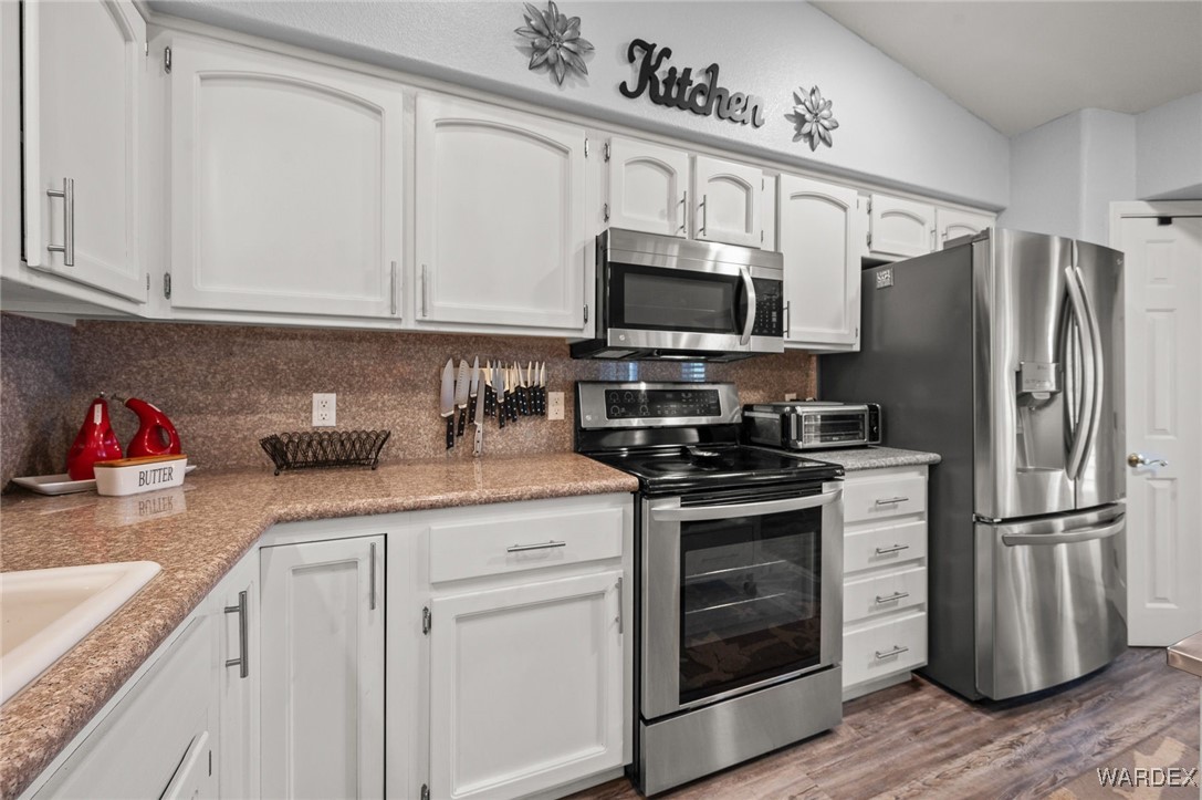 3685 Milky Way Road Golden Valley, AZ 86413 - Photo 15 of 48 Kitchen