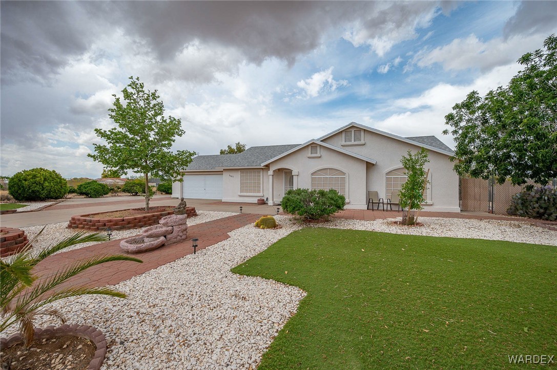 3685 Milky Way Road Golden Valley, AZ 86413 - Photo 4 of 48 Front of Structure