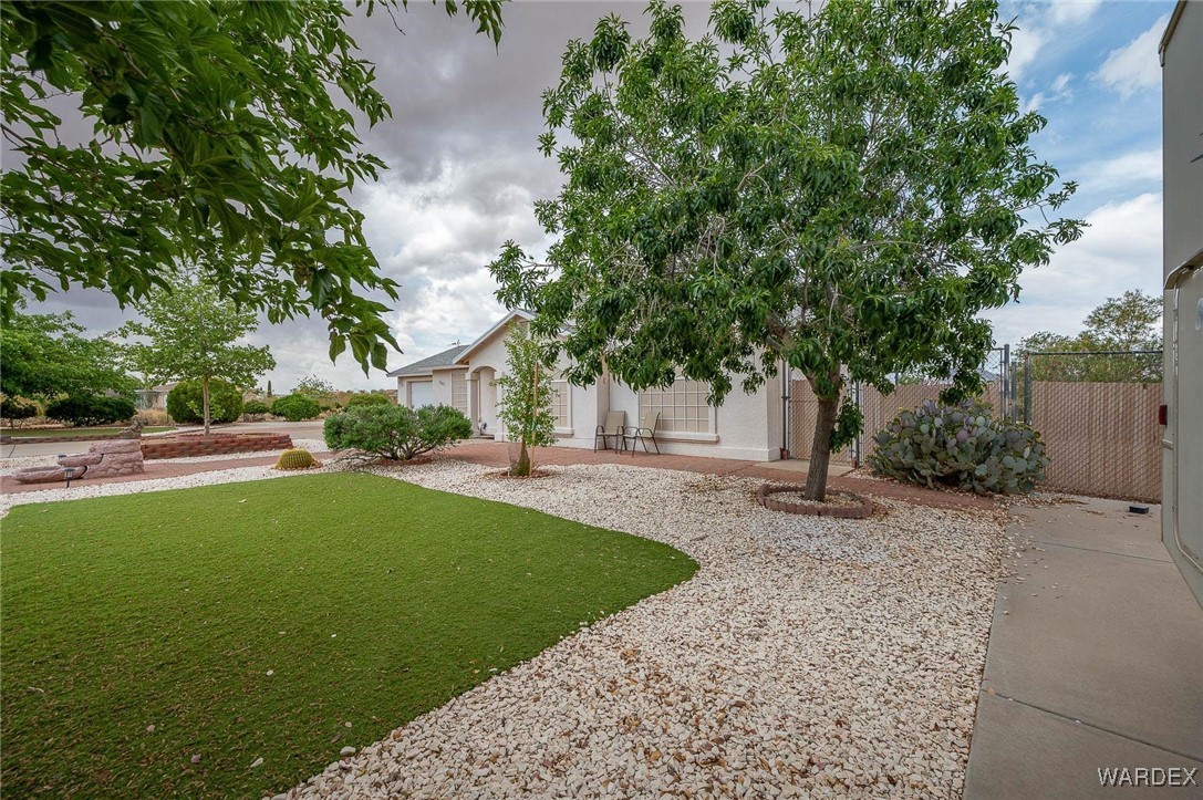 3685 Milky Way Road Golden Valley, AZ 86413 - Photo 5 of 48 Yard