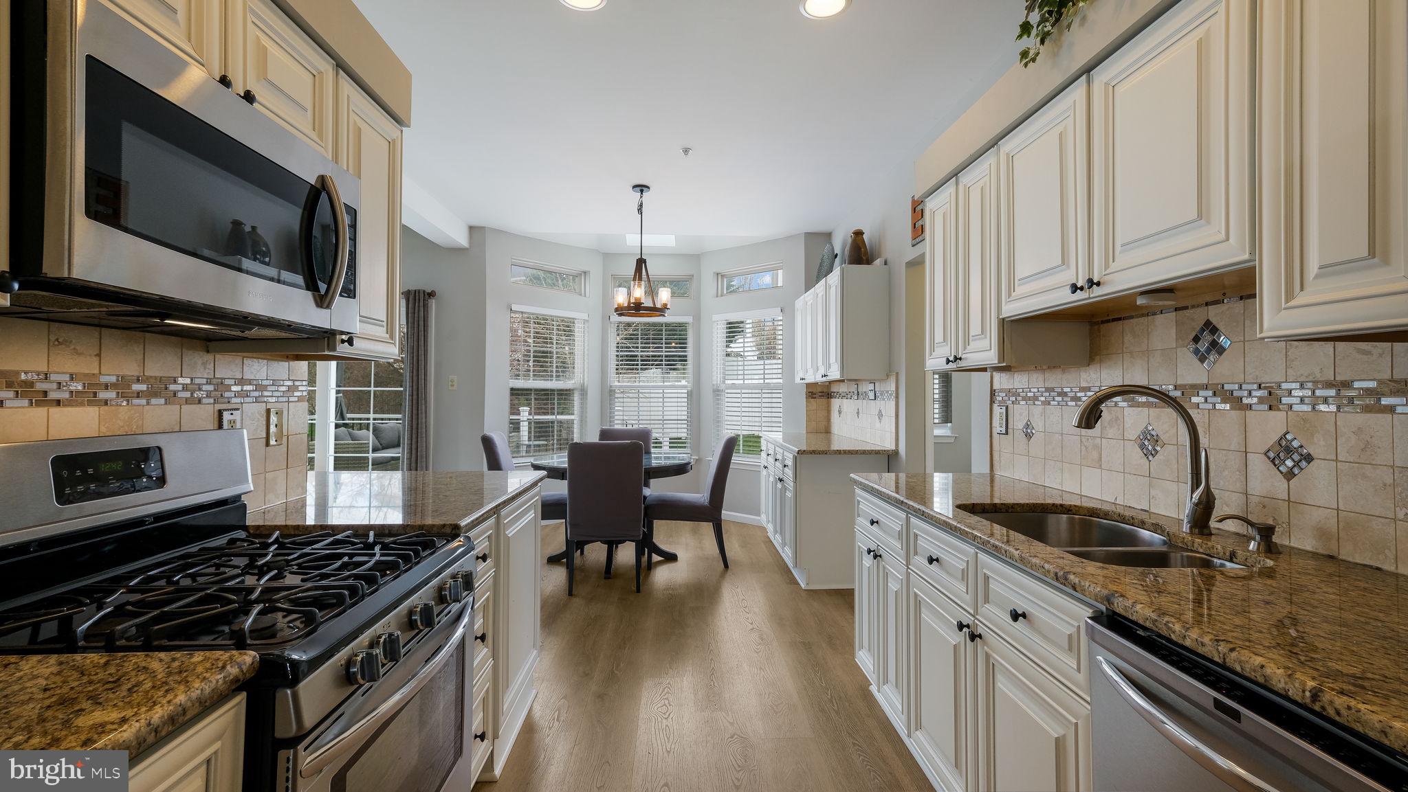1040 Hickory Ridge Drive Chalfont, PA 18914 - Photo 11 of 49 Kitchen