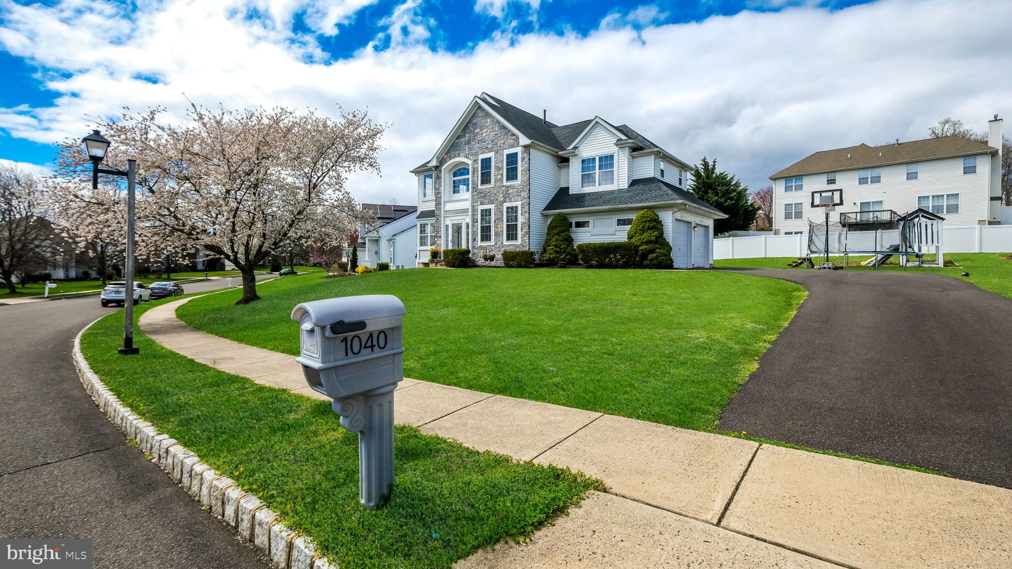 1040 Hickory Ridge Drive Chalfont, PA 18914 - Photo 3 of 49