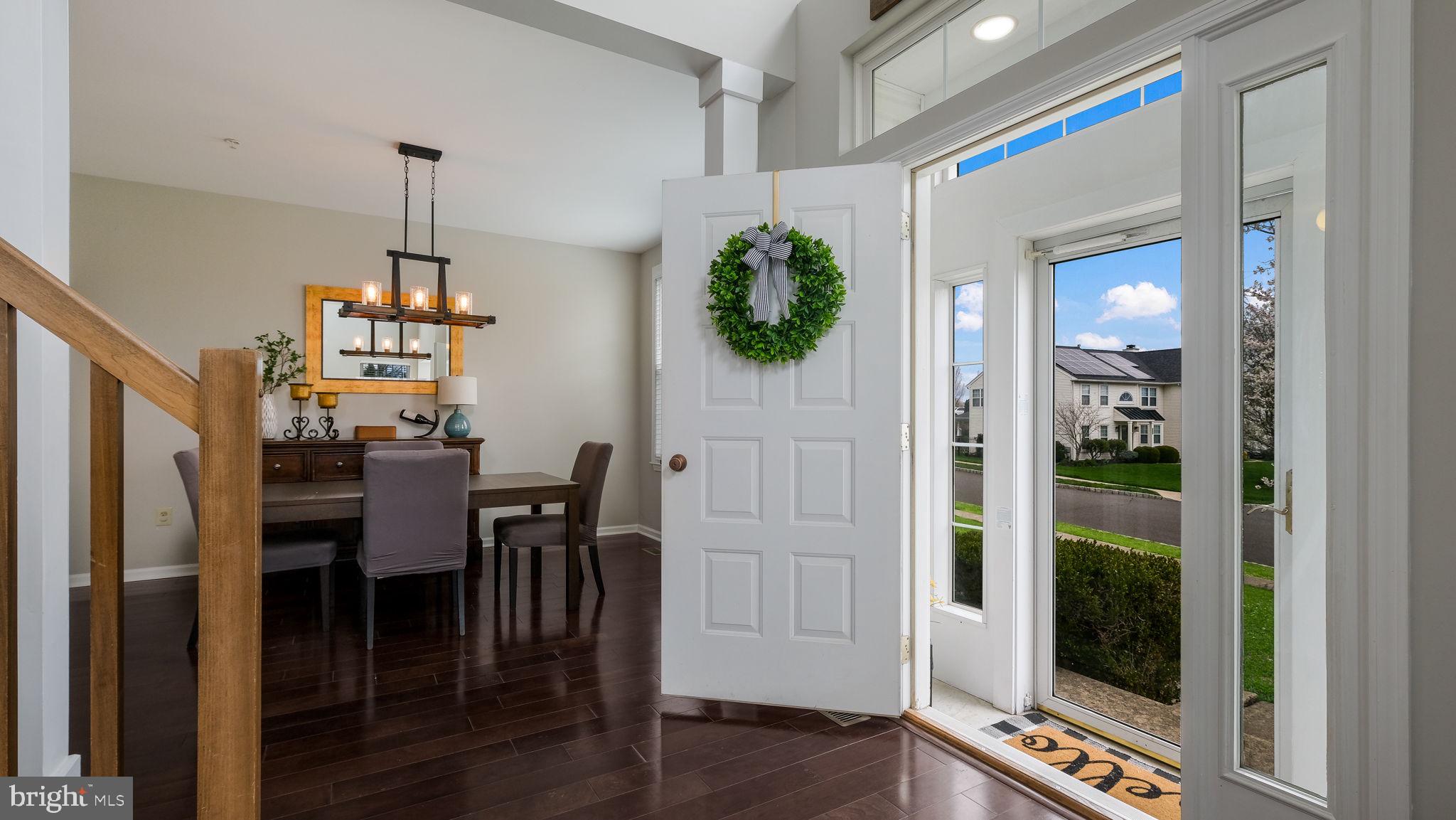 1040 Hickory Ridge Drive Chalfont, PA 18914 - Photo 4 of 49 Foyer