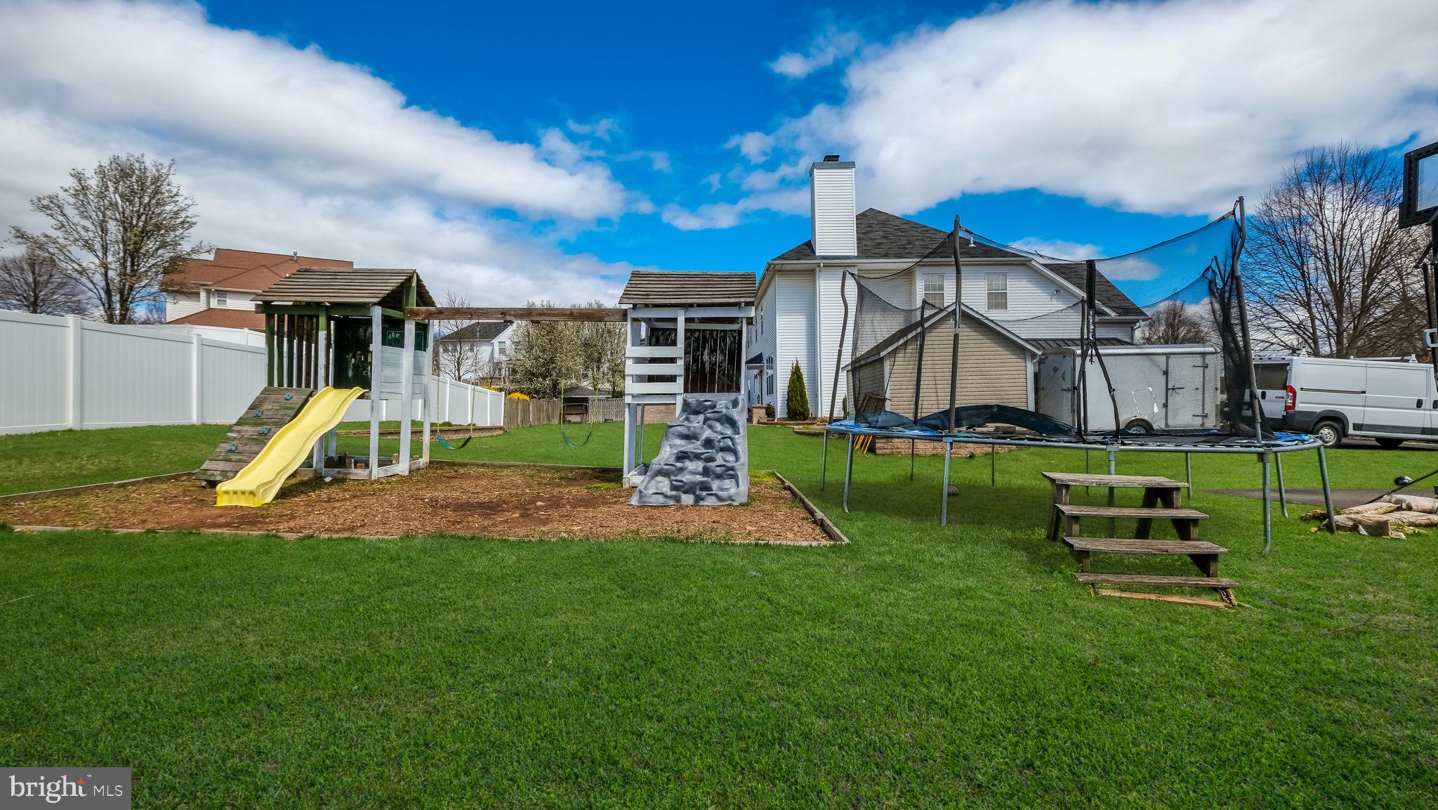 1040 Hickory Ridge Drive Chalfont, PA 18914 - Photo 44 of 49 Back