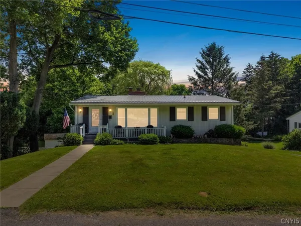 $274,900 | 10 Kelly Avenue, Marcellus, NY 13108
