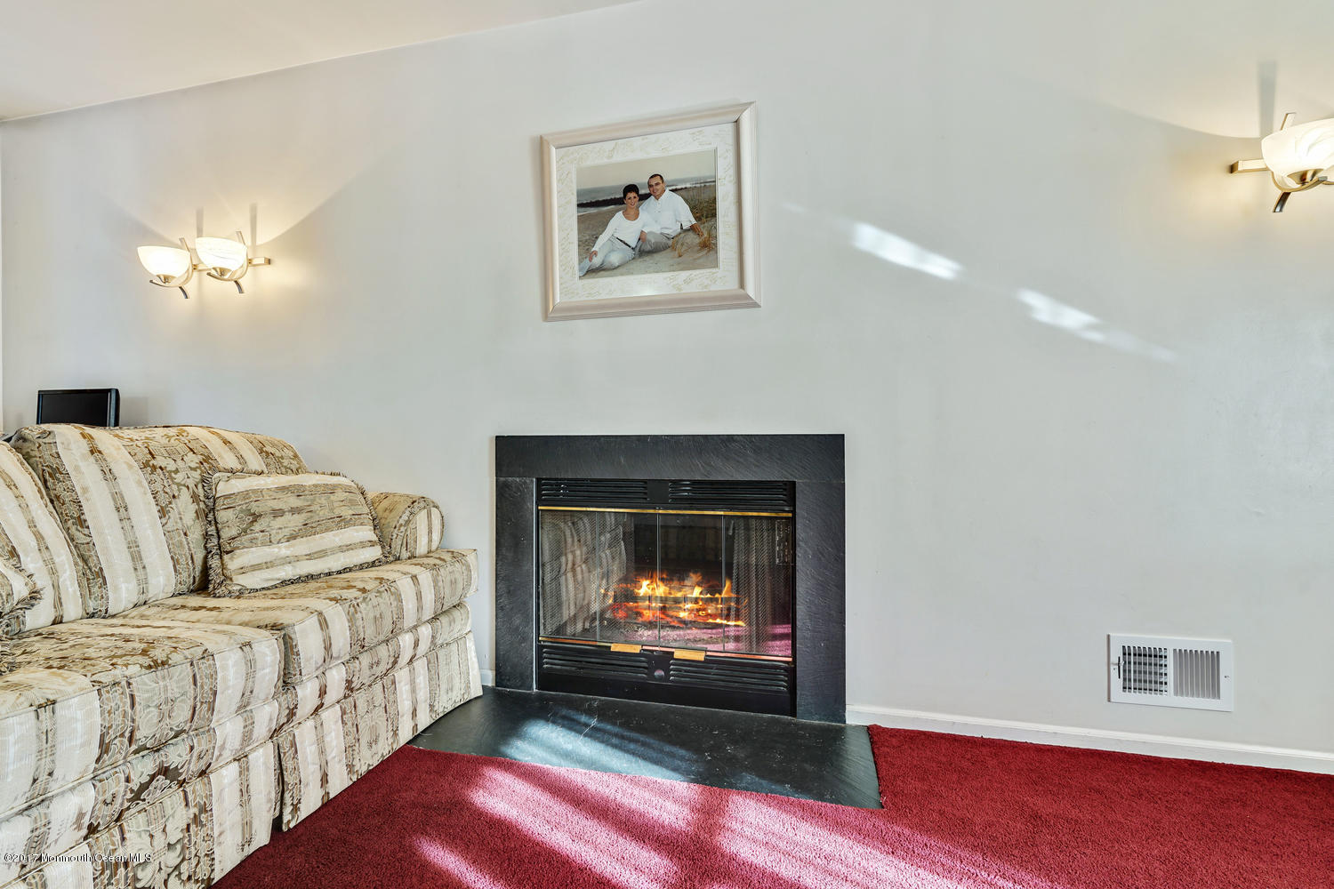 18 Shadow Ridge Court Howell, NJ 07731 - Photo 13 of 26 18 Shadow Ridge Ct Howell NJ-large-014-1