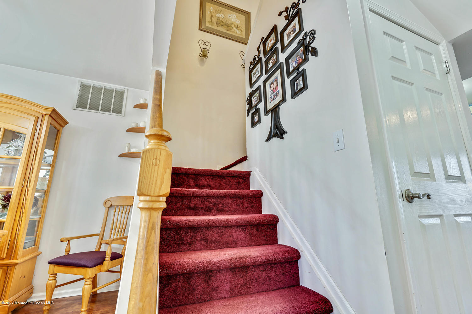 18 Shadow Ridge Court Howell, NJ 07731 - Photo 7 of 26 18 Shadow Ridge Ct Howell NJ-large-024-2