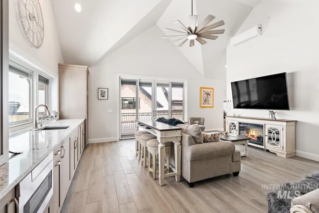 $11,950,000 | 649 Migratory Rdg Way, McCall, ID 83638