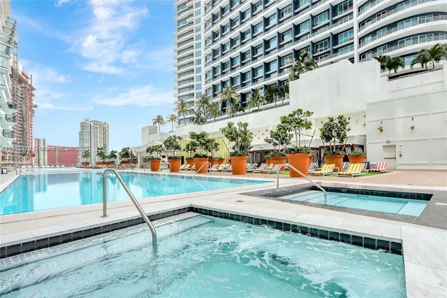 $749,000 | 1300 South Miami Avenue, Unit 3709, Miami, FL 33130