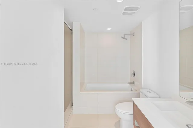 $749,000 | 1300 South Miami Avenue, Unit 3709, Miami, FL 33130