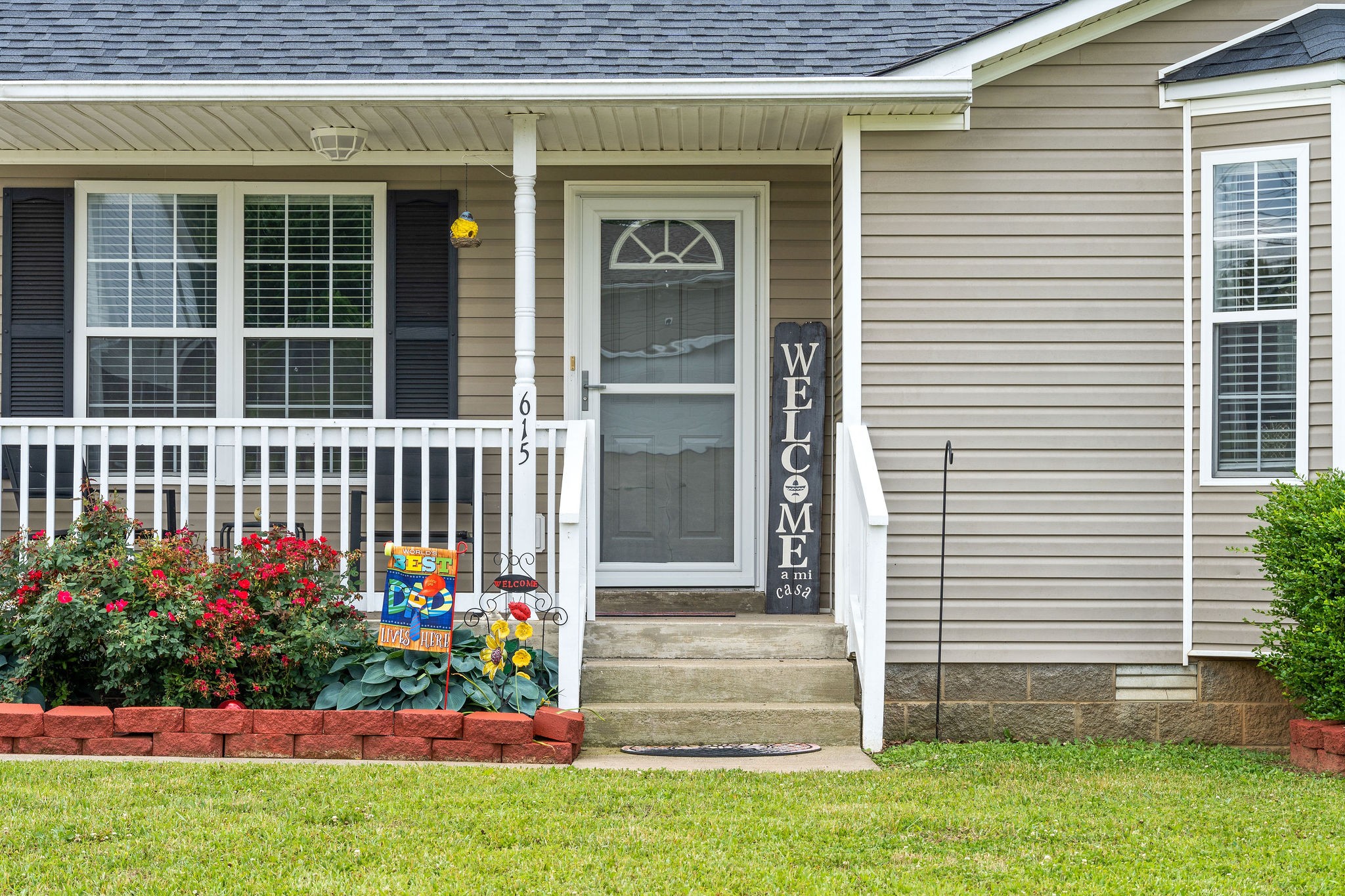 615 Avondale Road Oak Grove, KY 42262 - Photo 2 of 35 a view of a house with wooden fence and a window