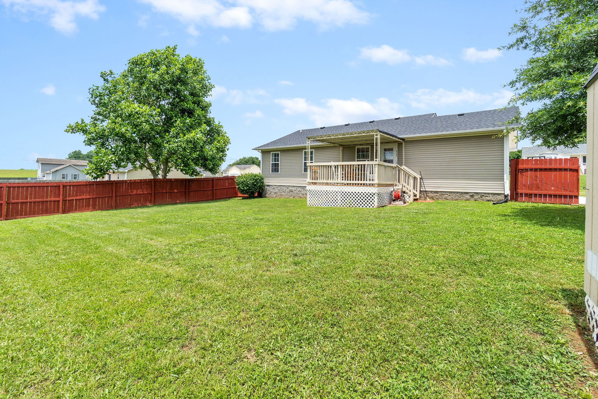 615 Avondale Road Oak Grove, KY 42262 - Photo 28 of 35 a front view of a house with a yard and garage