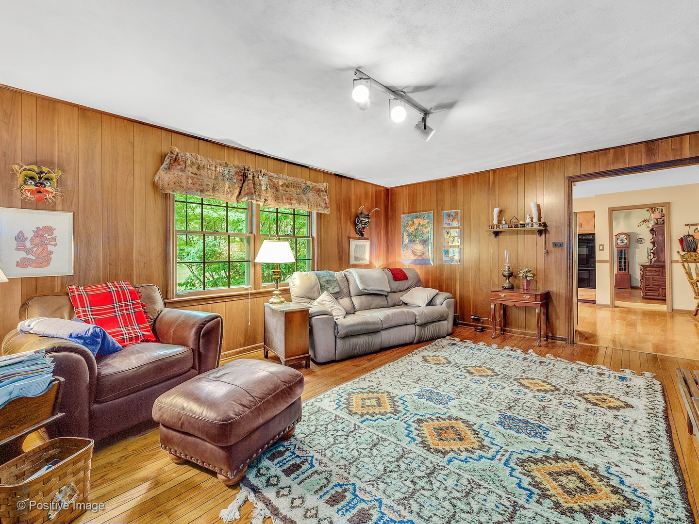 S206 Summit Drive Winfield, IL 60190 - Photo 15 of 34 a living room with furniture and a large window