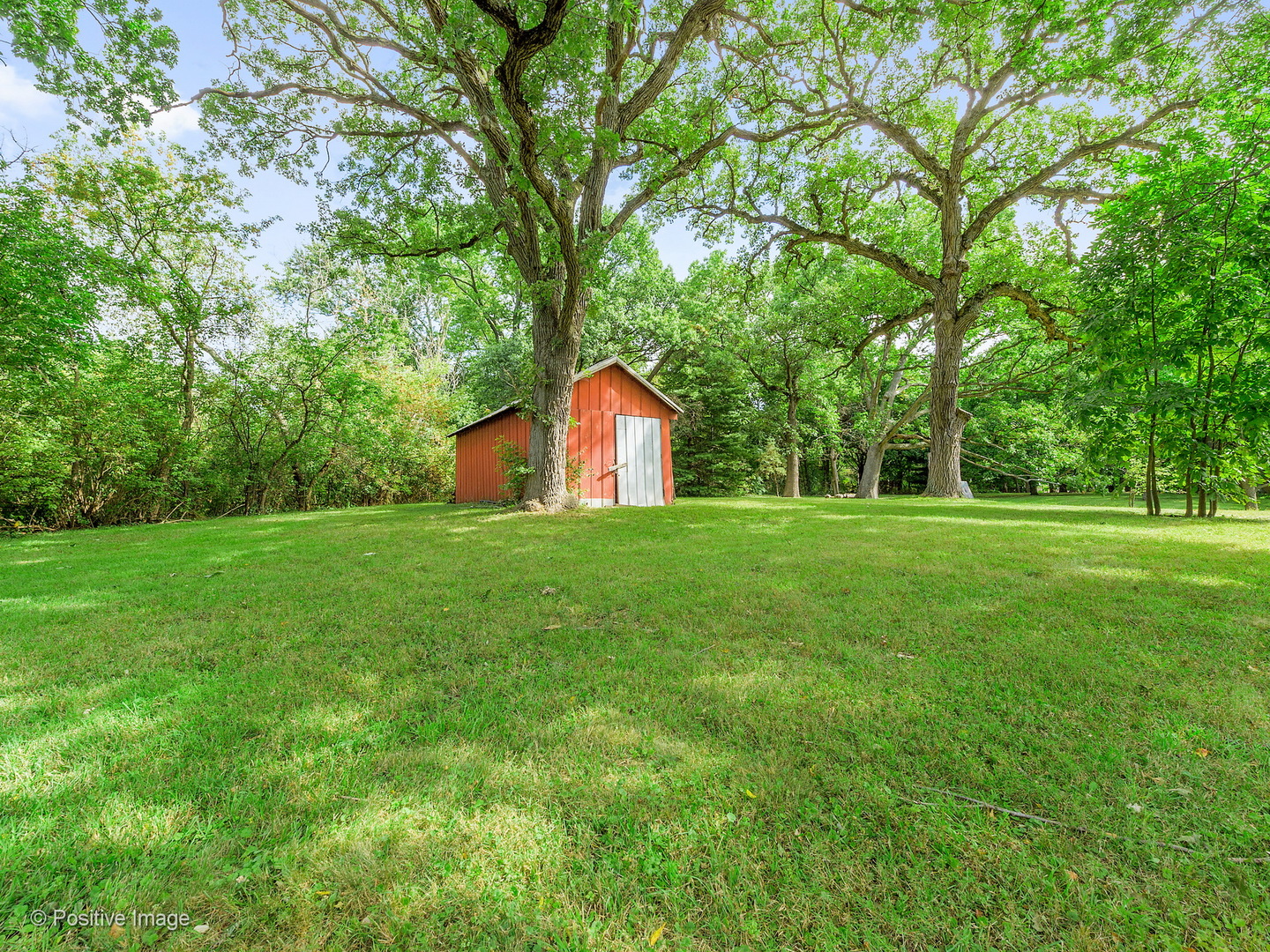 S206 Summit Drive Winfield, IL 60190 - Photo 32 of 34 a house view with garden space