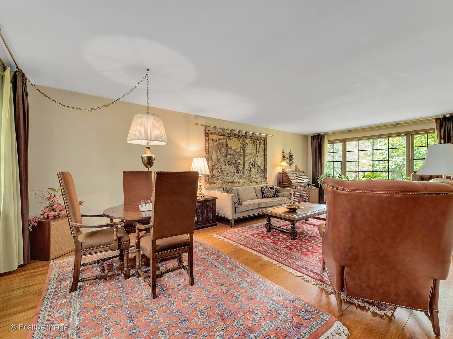 S206 Summit Drive Winfield, IL 60190 - Photo 7 of 34 a living room with furniture and a wooden floor