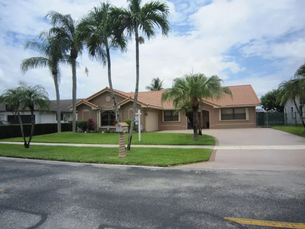 $815,000 | 5531 Hawkes Bluff Avenue, Davie, FL 33331