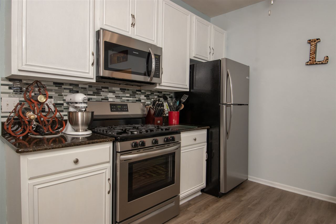 10208 Monarch Road, Unit 2 Roscoe, IL 61073 - Photo 3 of 16 Gallery Image 3