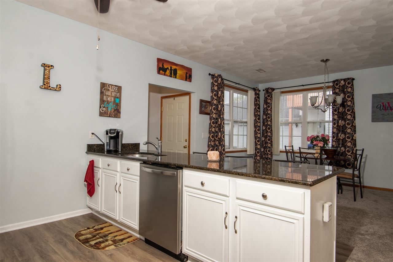 10208 Monarch Road, Unit 2 Roscoe, IL 61073 - Photo 4 of 16 Gallery Image 4
