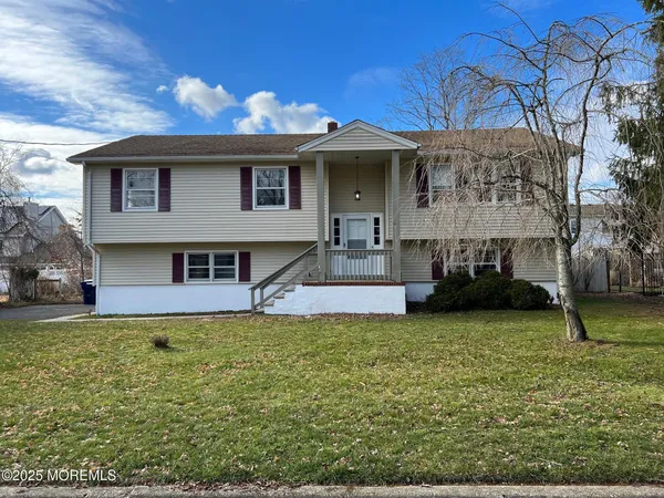 $4,300 | 1804 Westfield Street, Oakhurst, NJ 07755